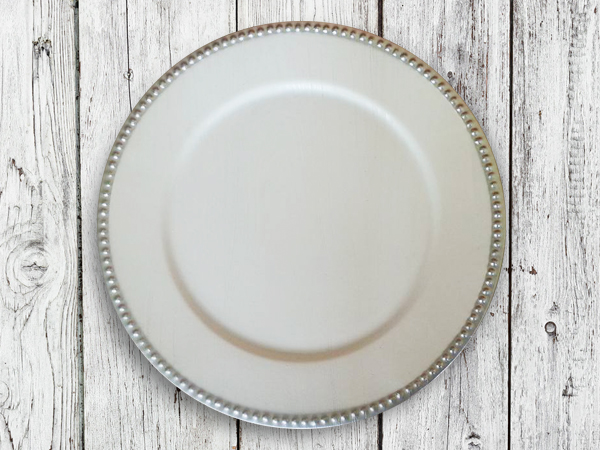 plato modelo perlas blanco filo plata